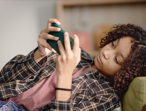 The Connection Between Digital Overload and Mental Health Decline